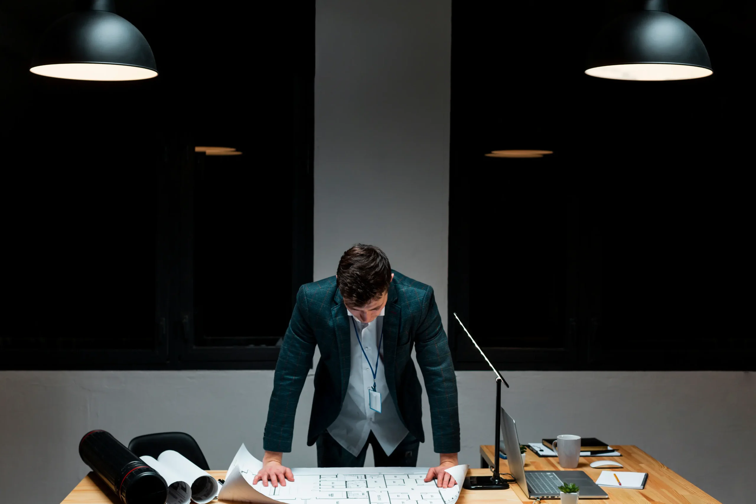 Frame complex business challenges clearly and concisely.