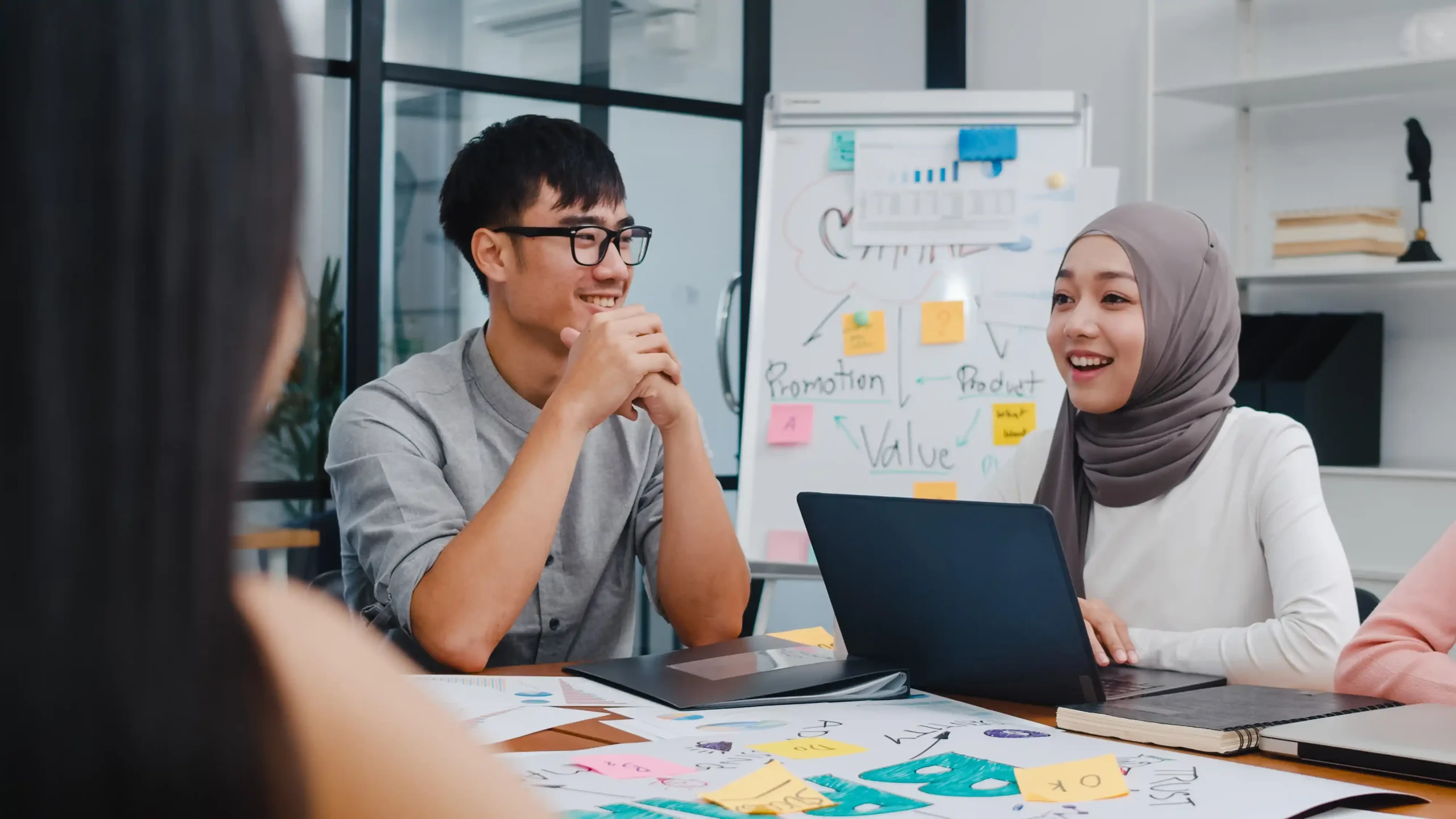 How to Choose the Right Design Agency in Singapore: 2025 Guide
